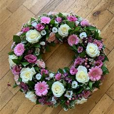 Pink and white extra large Choice Wreath