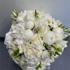 Simply elegance bridal bouquet 
