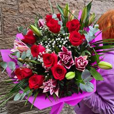 Luxury rose and lily bouquet 