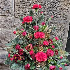 The Crimson Noel Arrangement