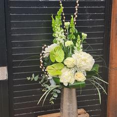 Zest and bloom vase arrangements 